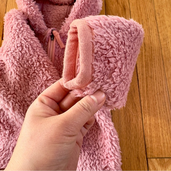 Patagonia furry friend bunting in pink - Picture 4 of 6